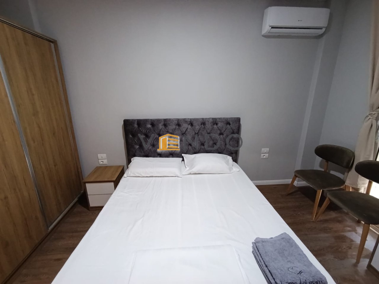 Jepet me qera Vile luksoze 3 kateshe perballe Tegut mbrapa Restorant Natyra e Qete