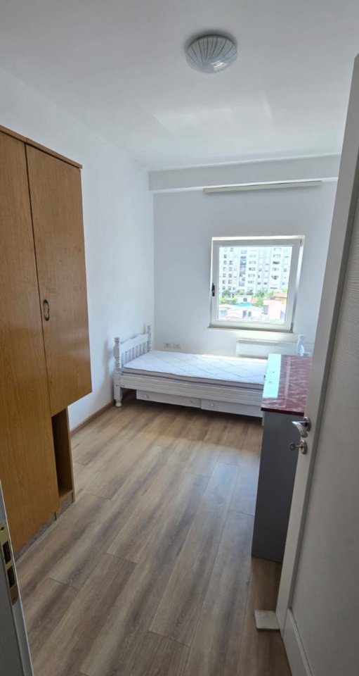 For rent 2+1 behind the Vasil Shanto school