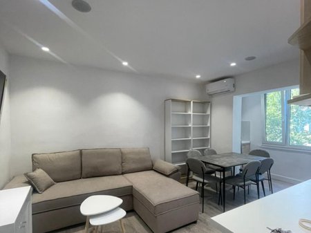 Apartment 1+1 for rent on Asim Vokshi street / opposite Harry Fultz
Area: 50m2
Floor: 4 existing building
Arranged:
Living room + kitchen
1 bedroom
1 bathroom
Rent price: 550 euros per month