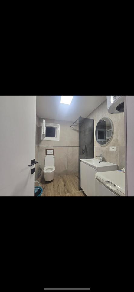 For rent entrance 2+1 for office opposite the new maternity Brryl