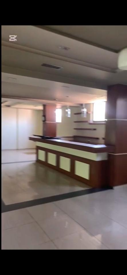 Jepet me qira lokal 160m² perballe UKT Misot Mame