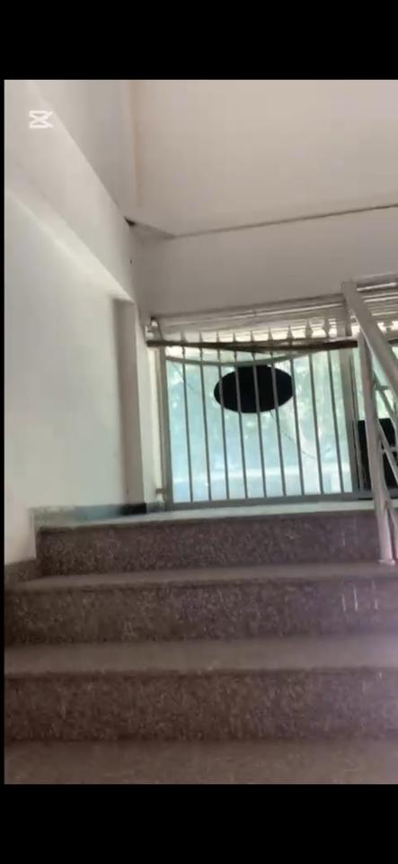 Jepet me qira lokal 160m² perballe UKT Misot Mame
