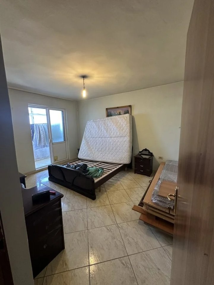 Shitet Apartament 3+1 tek Ish Parku / Rruga Irfan Tomini