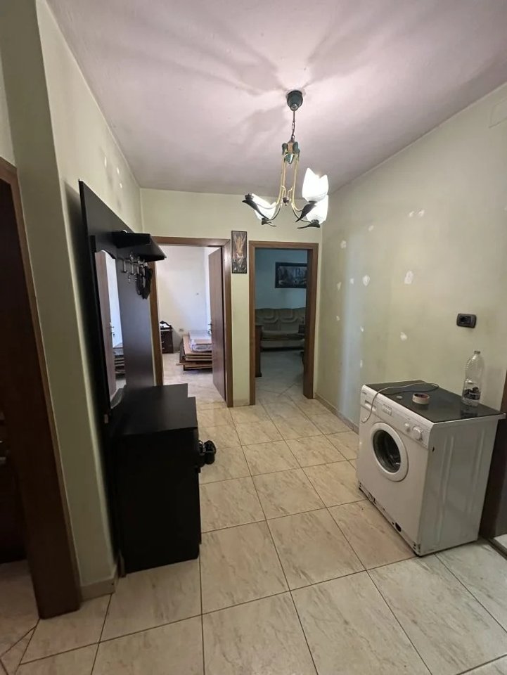 Shitet Apartament 3+1 tek Ish Parku / Rruga Irfan Tomini