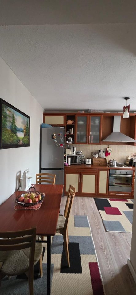 Appartamento 4+1+2+2 in vendita in Ali Dem/ Vicino alla strada Tanush Topia