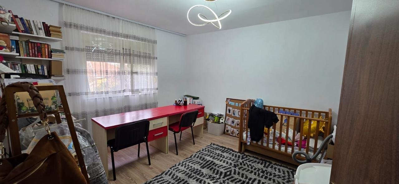 Appartamento 4+1+2+2 in vendita in Ali Dem/ Vicino alla strada Tanush Topia