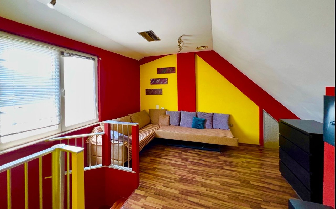 Duplex 4+1+2 for sale at Kodra e Diellit nr1/ Near the Eleonore foundation.
