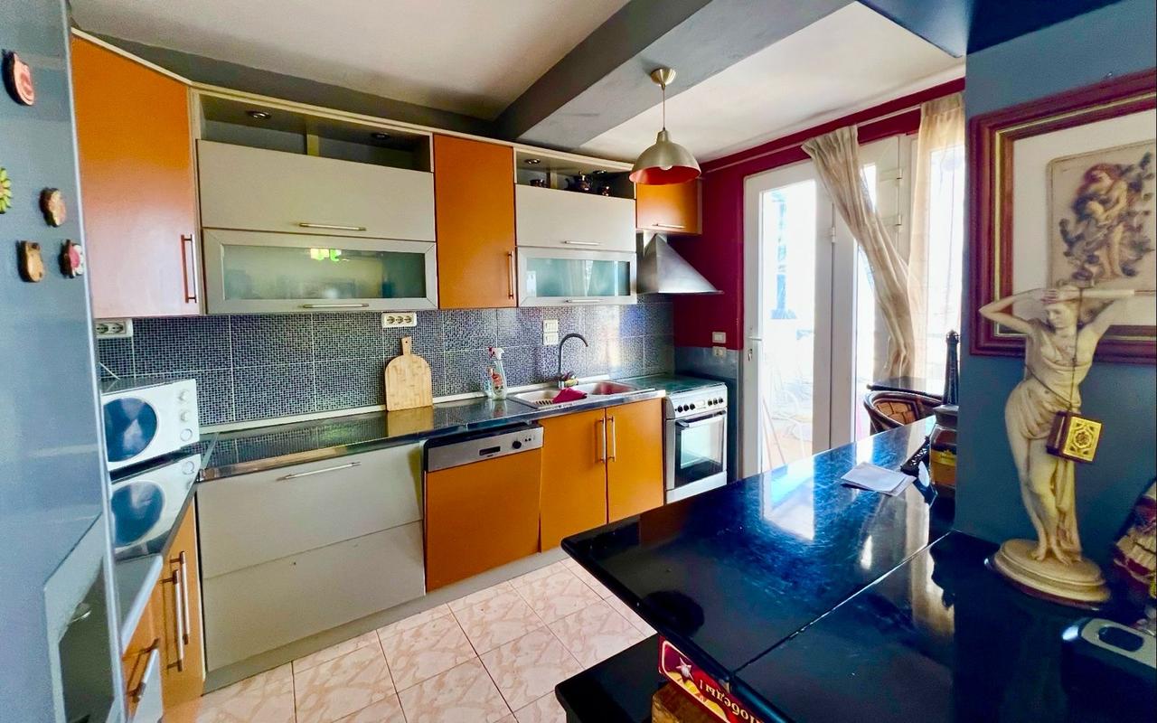 Duplex 4+1+2 for sale at Kodra e Diellit nr1/ Near the Eleonore foundation.