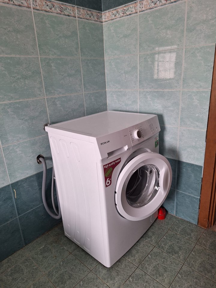 Shitet Apartament 3+1 ne Xhamllik/ Prane rruges Xhanfize Keko