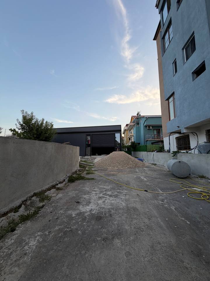 Warehouse for sale in Mezez / Opposite Top Channel.