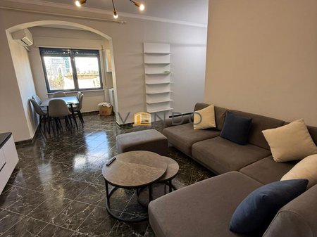 Affittasi appartamento 2+1+2 in Via Elbasanit presso la Filiale del Tesoro