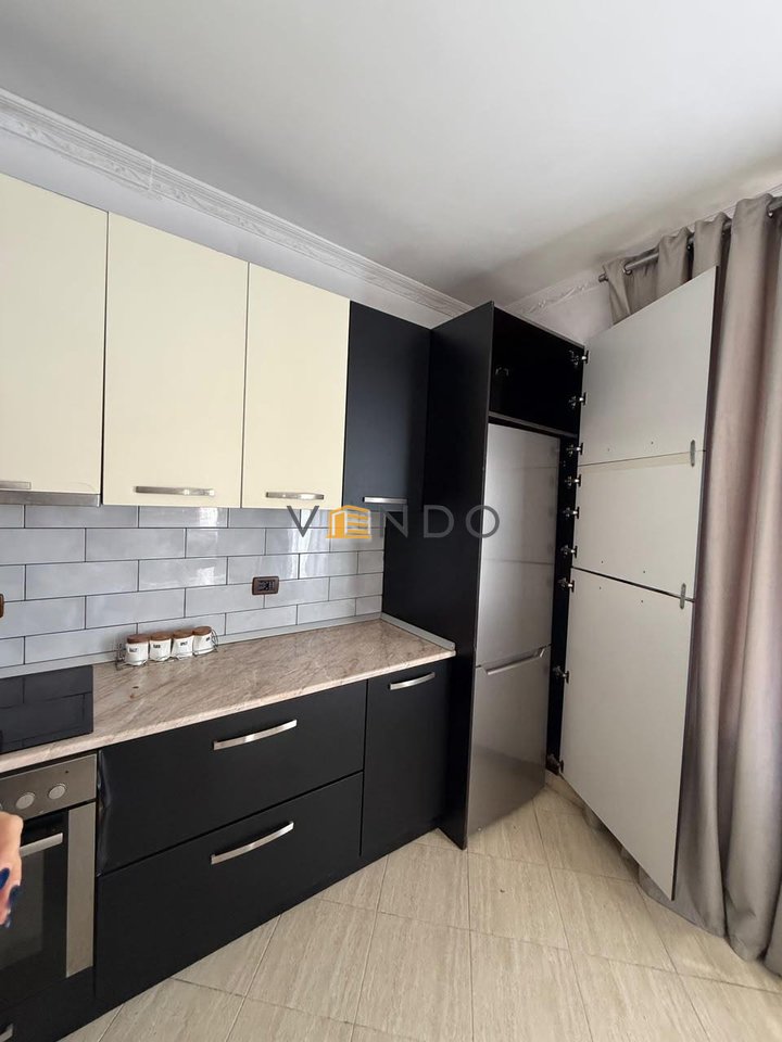 For rent 2+1 apartment in Vasil Shanto next to the Sculptor's Studio.
