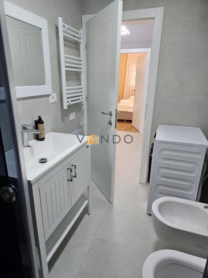 Jepet me qira apartament 2+1 tek Stadiumi Dinamo.