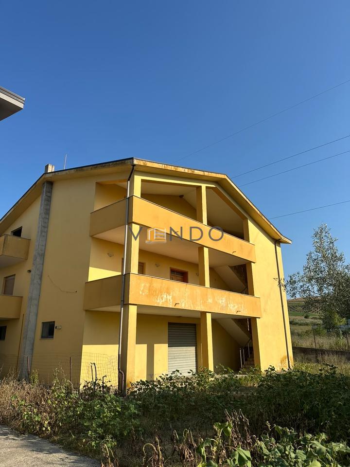 Two-storey villa for sale in Durres near the Pjeza crossroads
