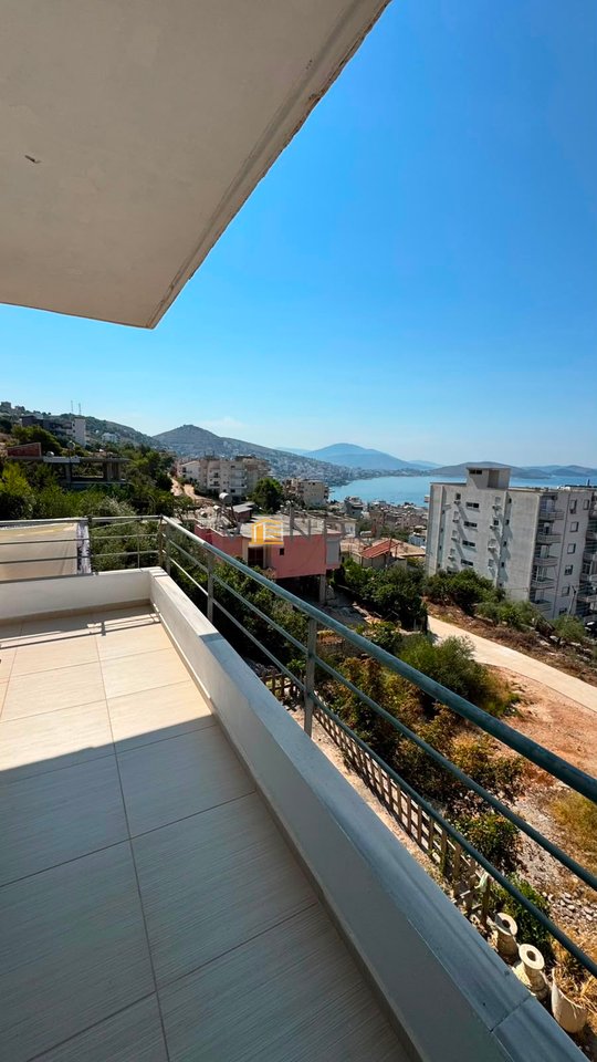 Vendesi in vendita 1+1 a Saranda / Con vista sul mare