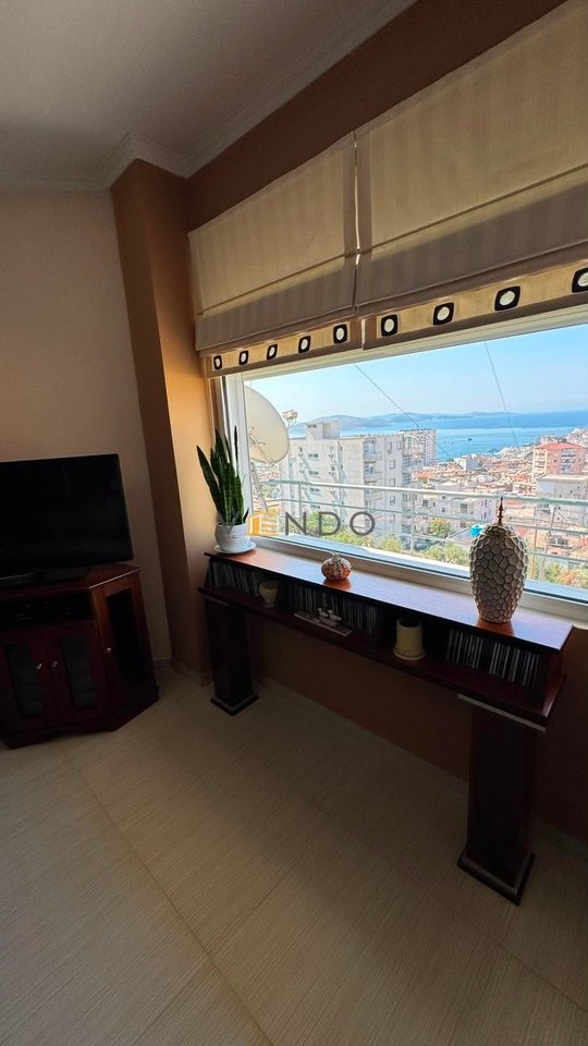 Vendesi in vendita 1+1 a Saranda / Con vista sul mare
