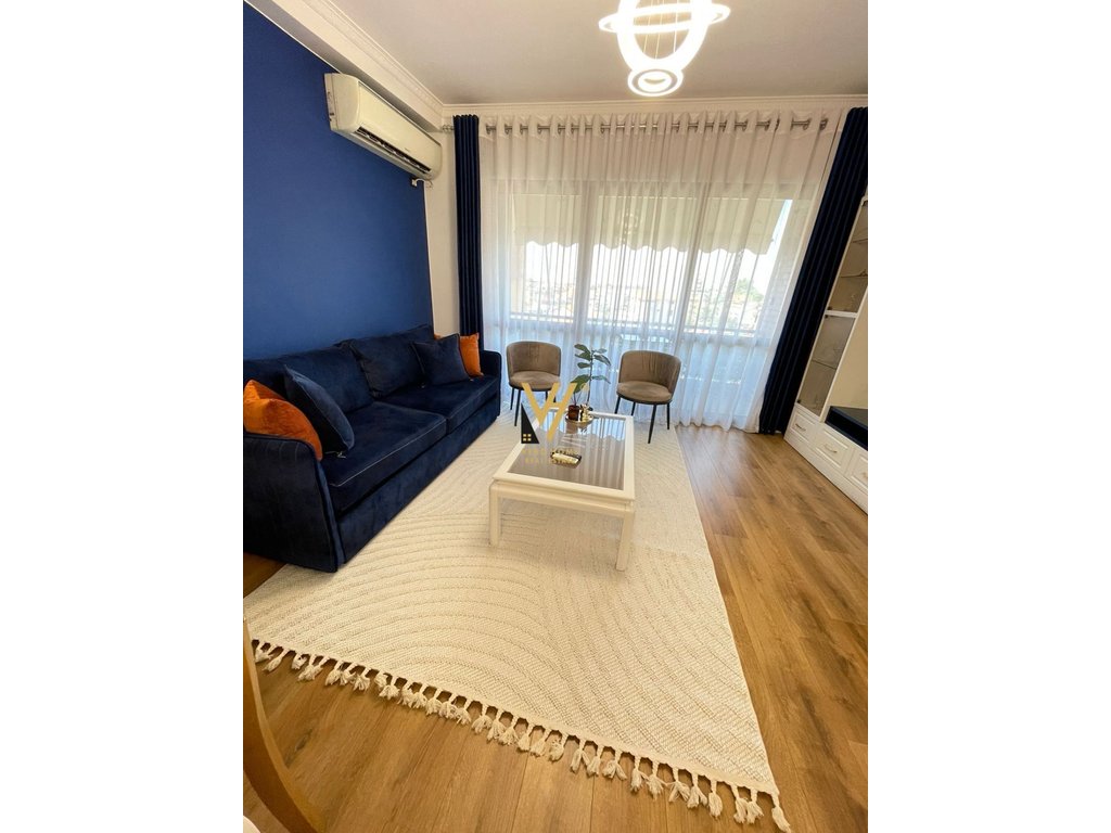 SHITET APARTAMENT 1+1 TE RRUGA E DIBRES 170.000 EURO