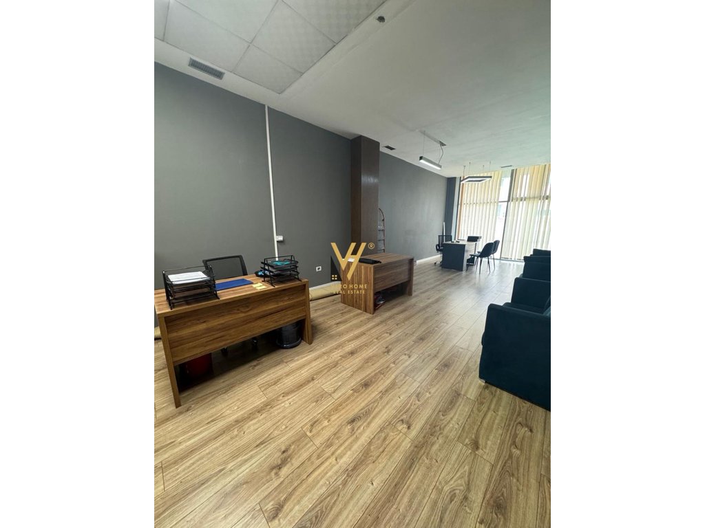 JEPET AMBIENT 60 M2 ME QIRA TE QENDRA CONCORD,RRUGA E KAVAJES 800 EURO