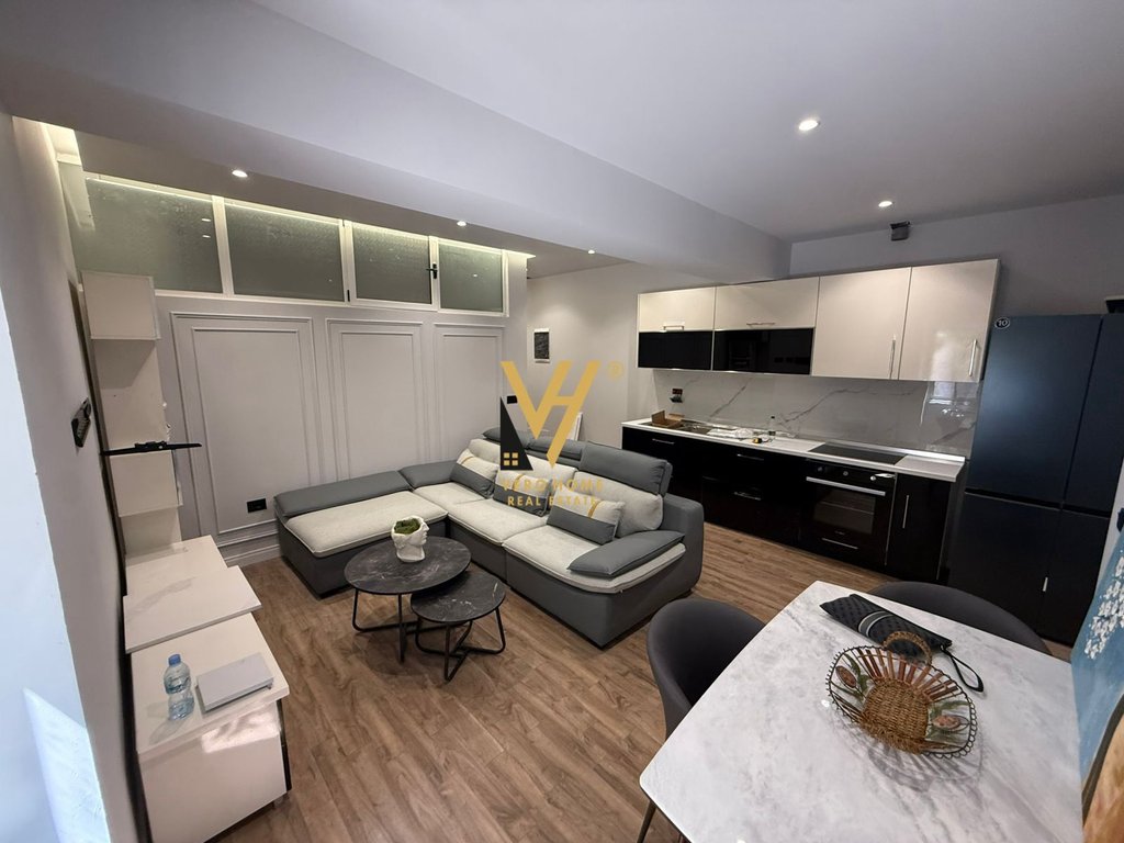JEPET APARTAMENT 2+1 ME QIRA TE RRUGA PETI 650 EURO