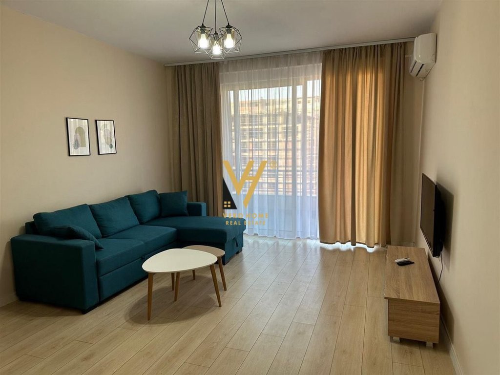 JEPET APARTAMENT 2+1+BLK ME QERA TE ISH FUSHA AVIACIONIT 650 EURO