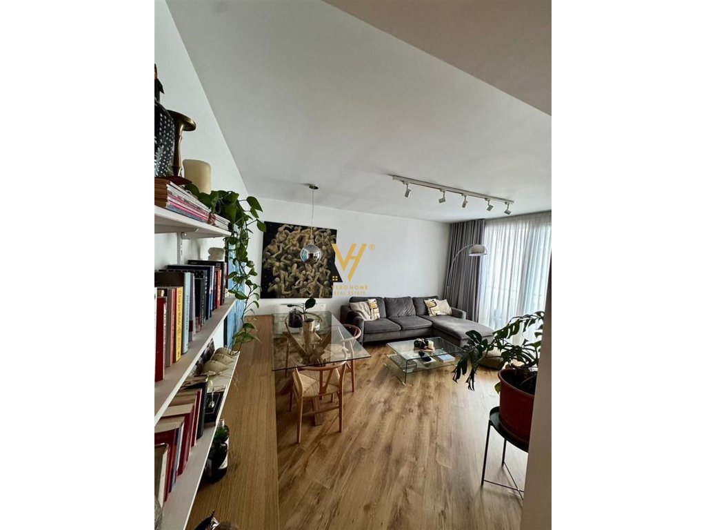 JEPET APARTAMENT 1+1+2BLK ME QERA TEK ISH EKSPOZITA 900 EURO