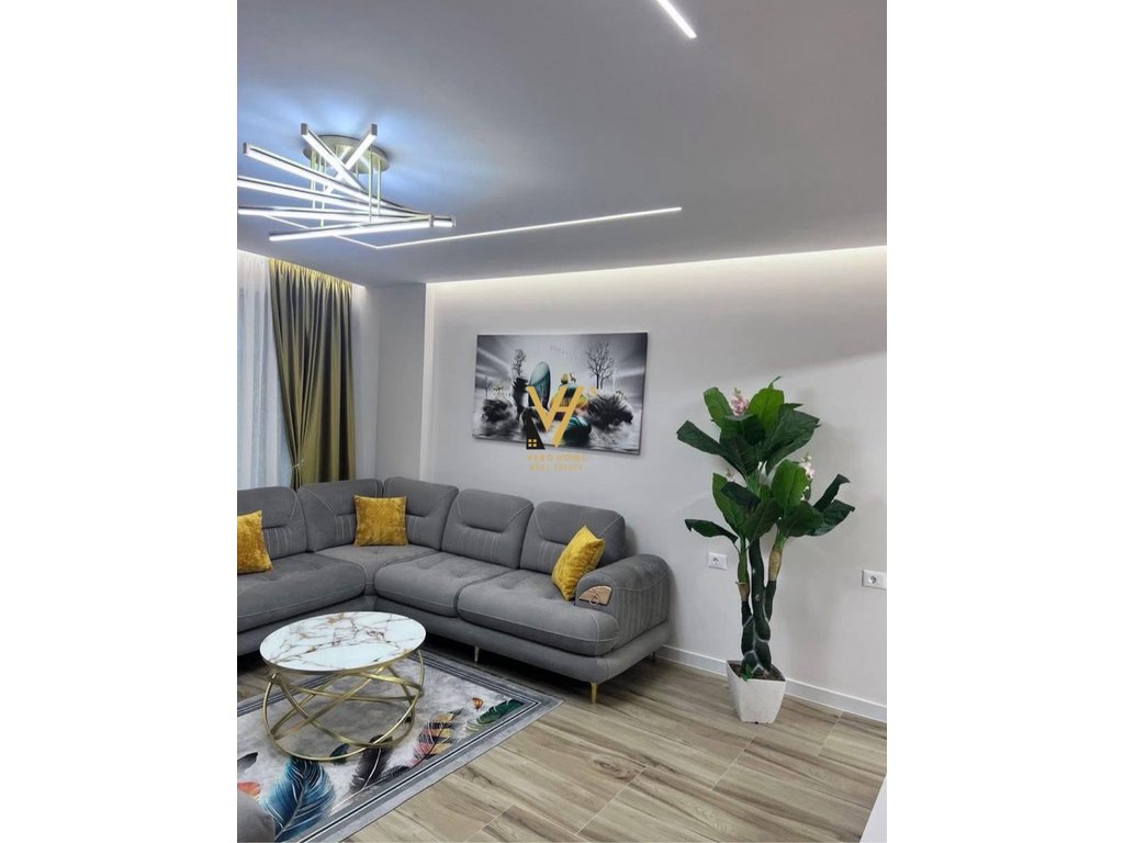 JEPET APARTAMENT 1+1+BLK ME QERA TE SELVIA 650 EURO