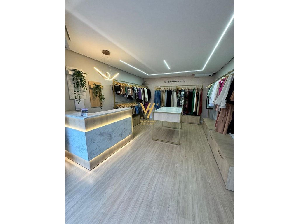 JEPET DYQAN 65 M2 ME QIRA TE RRUGA MINE PEZA 800 EURO