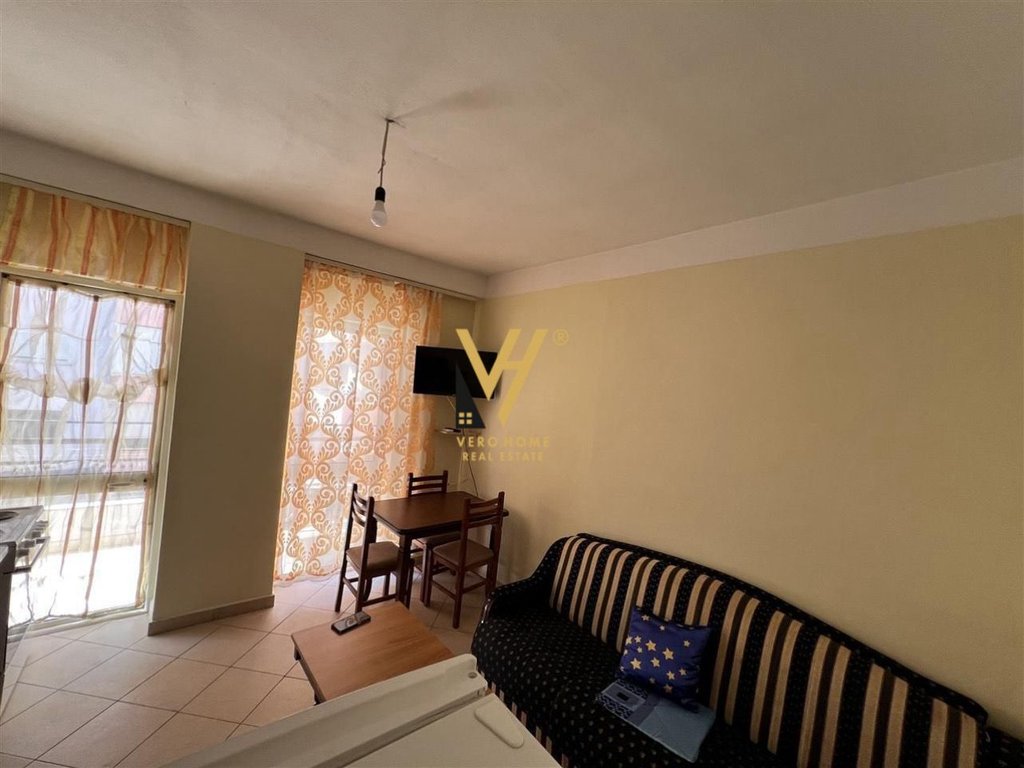 JEPET APARTAMENT 1+1+BLK ME QERA TEK RRUGA 5 MAJI 450 EURO
