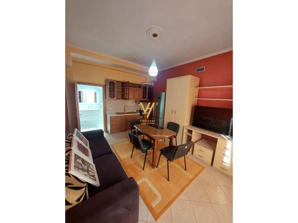 JEPET APARTAMENT 1+1+BLK ME QERA NE SELITE 40.000 LEKE