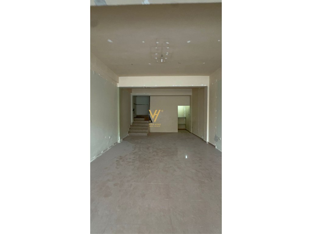 SHITET DYQAN DUPLEX 260 M2 TE RR. DRITAN HOXHA 58.500.000 LEKE