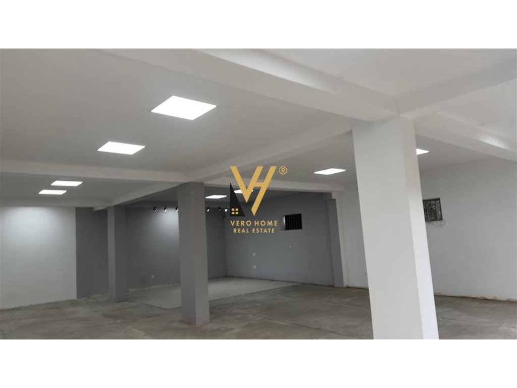 200 M2 SPACE FOR RENT IN FRESKU 100,000 LEKE