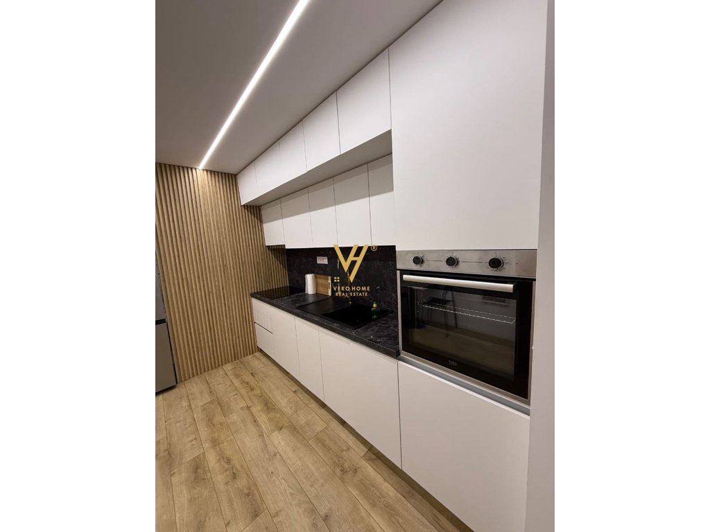 JEPET GARSIONERE 50 M2 ME QIRA TE 21 DHJETORI 550 EURO