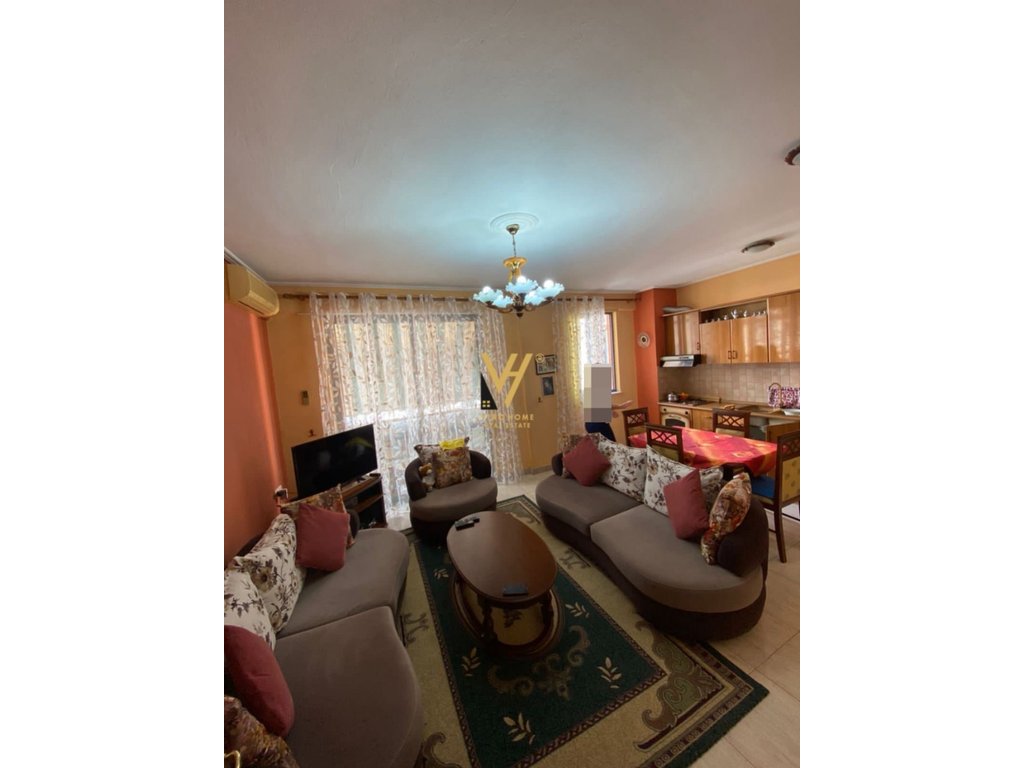 JEPET APARTAMENT 2+1+BLK ME QIRA TE KOMUNA E PARISIT 60.000 LEKE