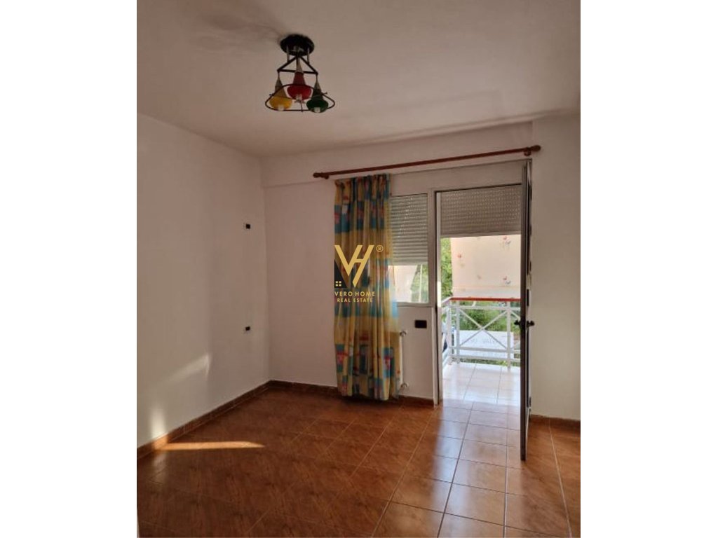 OFFICE 127 M2 FOR RENT ON VASO PASHA STREET 1,100 EURO