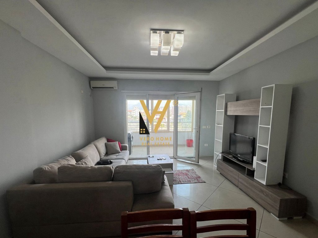 JEPET APARTAMENT 1+1+BLK ME QIRA NE ASTIR 450 EURO
