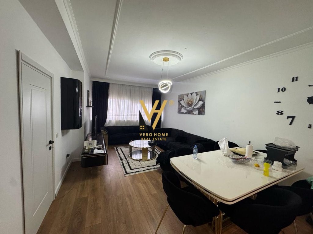 SHITET APARTAMENT 2+1+BLK NE PORCELAN 155.000 EURO