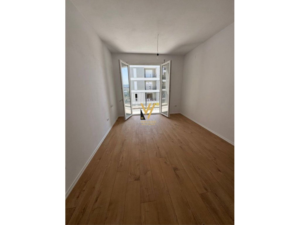 SHITET APARTAMENT 1+1 TE UNIVERS CITY, KAMËZ 68.000 EURO