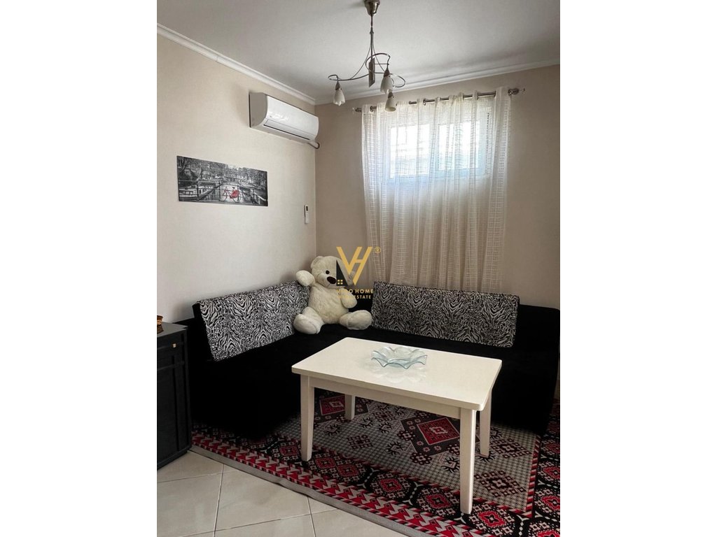 JEPET APARTAMENT 1+1+BLK ME QIRA TE RRUGA KAVAJES, GLOBI 400 EURO