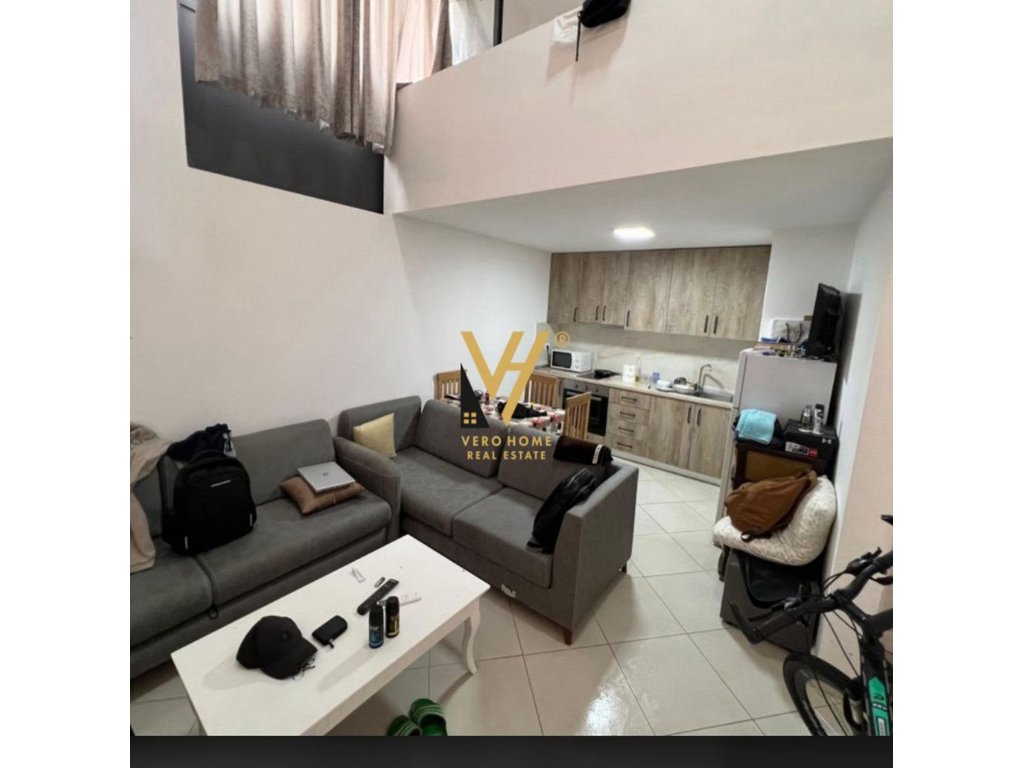 JEPET APARTAMENT 1+1 ME QERA TE RRUGA E DIBRES 40.000 LEKE