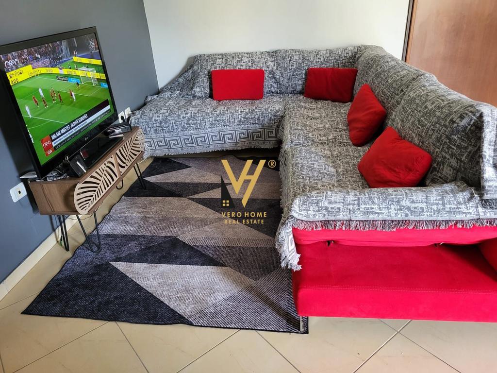 JEPET APARTAMENT 2+1+2 ME QERA TE KOPSHTI BOTANIK 650 EURO