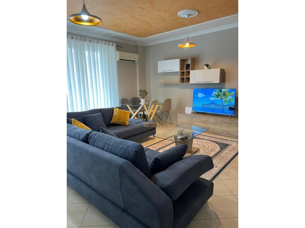 JEPET APARTAMENT 1+1+BLK ME QERA TE LIQENI I THATE 60.000 LEKE