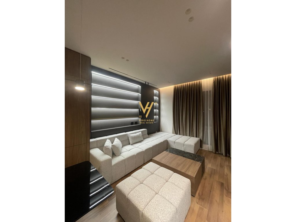 JEPET APARTAMENT 1+1 ME QIRA TE RRUGA E KAVAJES, SQUARE 21 900 EURO