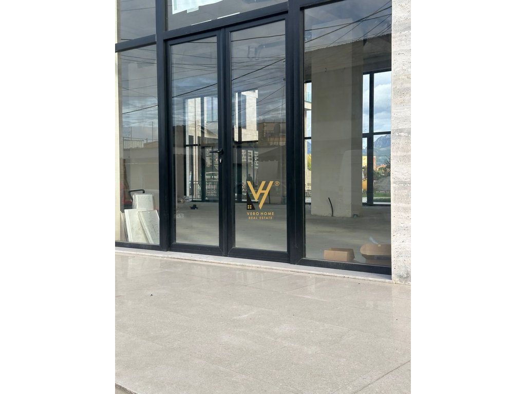 SHITET DYQAN 218 M2 TE JORDAN MISJA 750.000 EURO