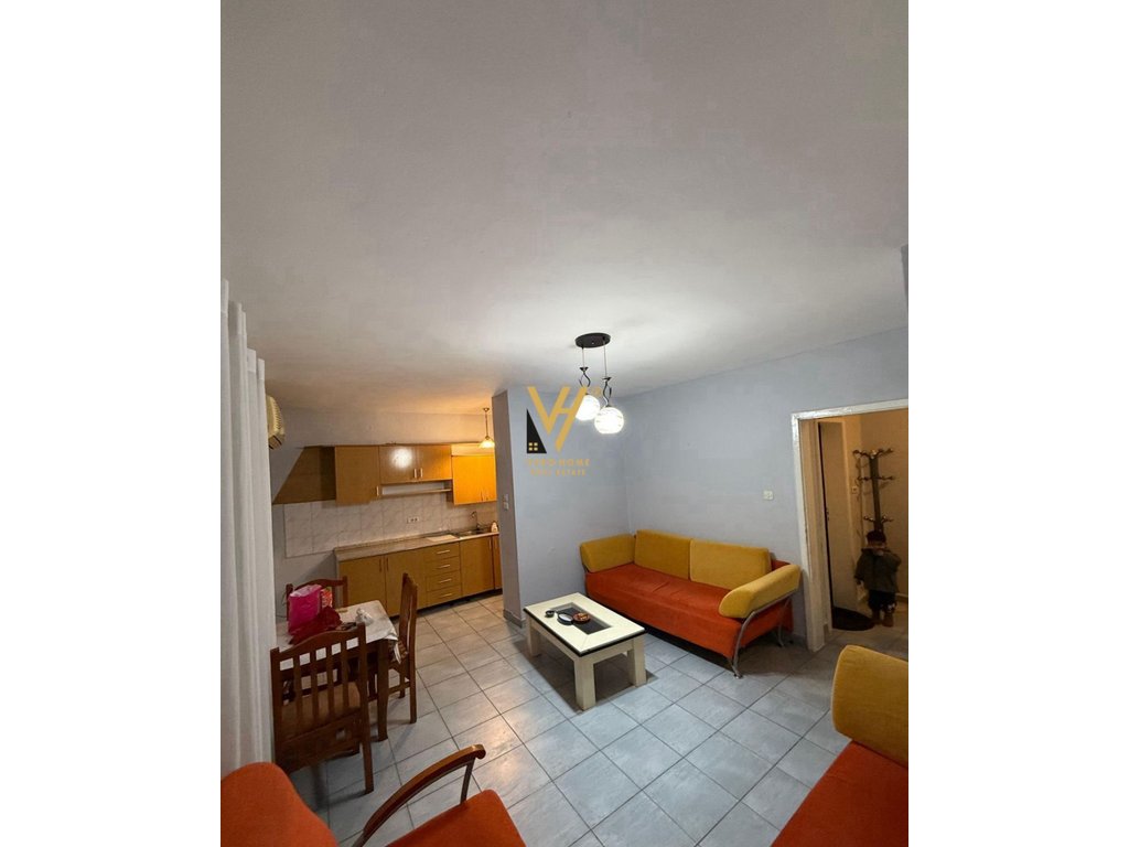 JEPET APARTAMENT 1+1 ME QIRA TE RRUGA MIHAL GRAMENO 500 EURO