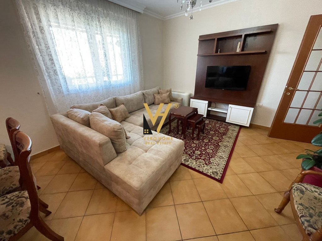 JEPET APARTAMENT 2+1+BLK ME QERA TEK AIR ALBANIA 1.000 EURO