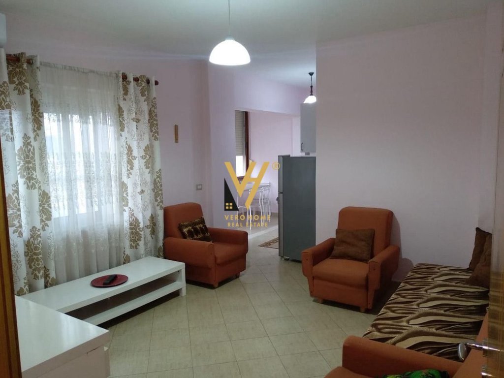 JEPET APARTAMENT 1+1+BLK ME QERA TEK PEDIATRIA 520 EURO