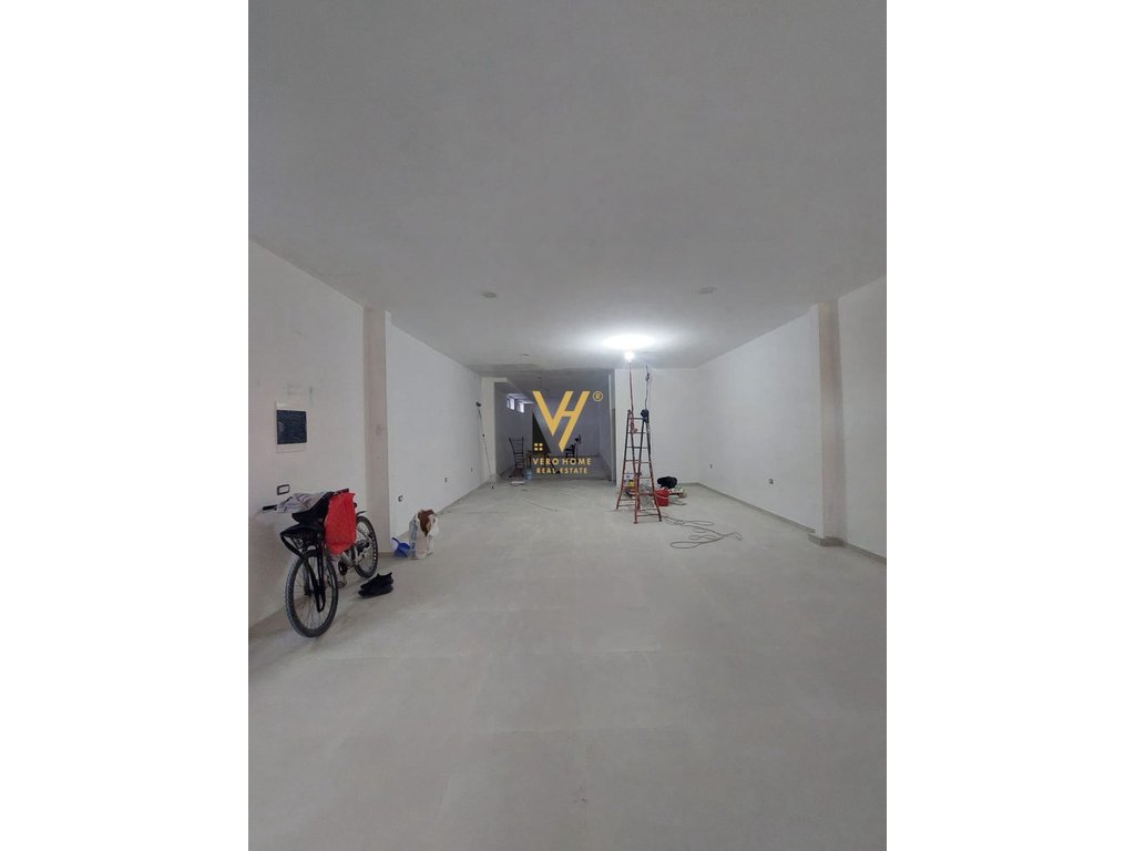 JEPET DYQAN 110 M2 ME QERA TE NISHARAKU 2.500 EURO