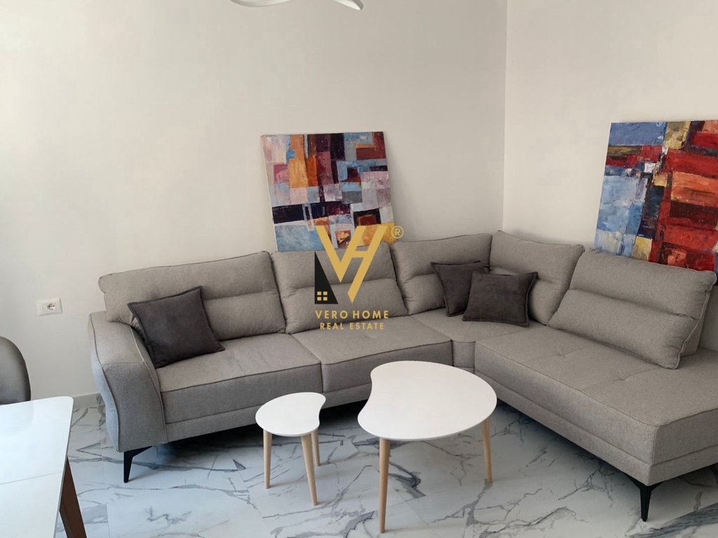 JEPET APARTAMENT 2+1+BLK ME QIRA TE BRRYLI 50.000 LEKE