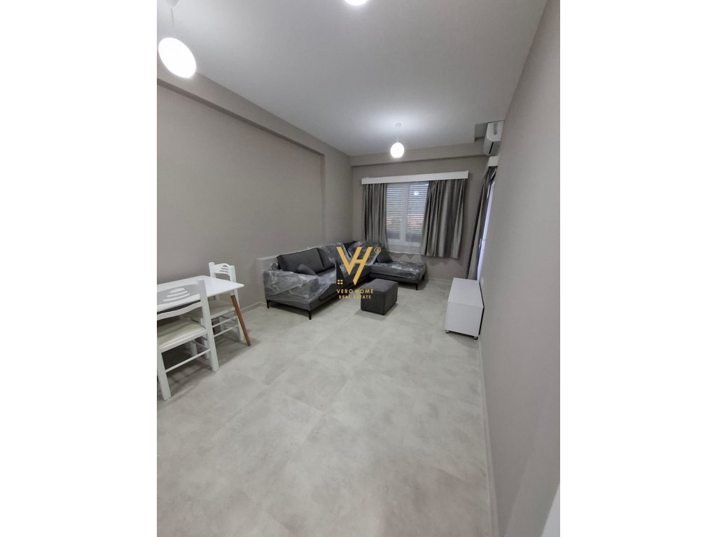 JEPET APARTAMENT 1+1+BLK ME QERA PRANE BIRRA TIRANA 560 EURO
