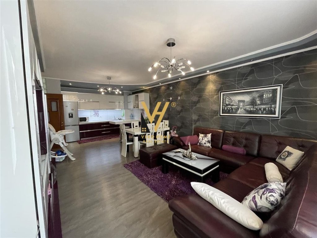 SHITET APARTAMENT 2+1+BLK NE YZBERISHT 15.000.000 LEKE